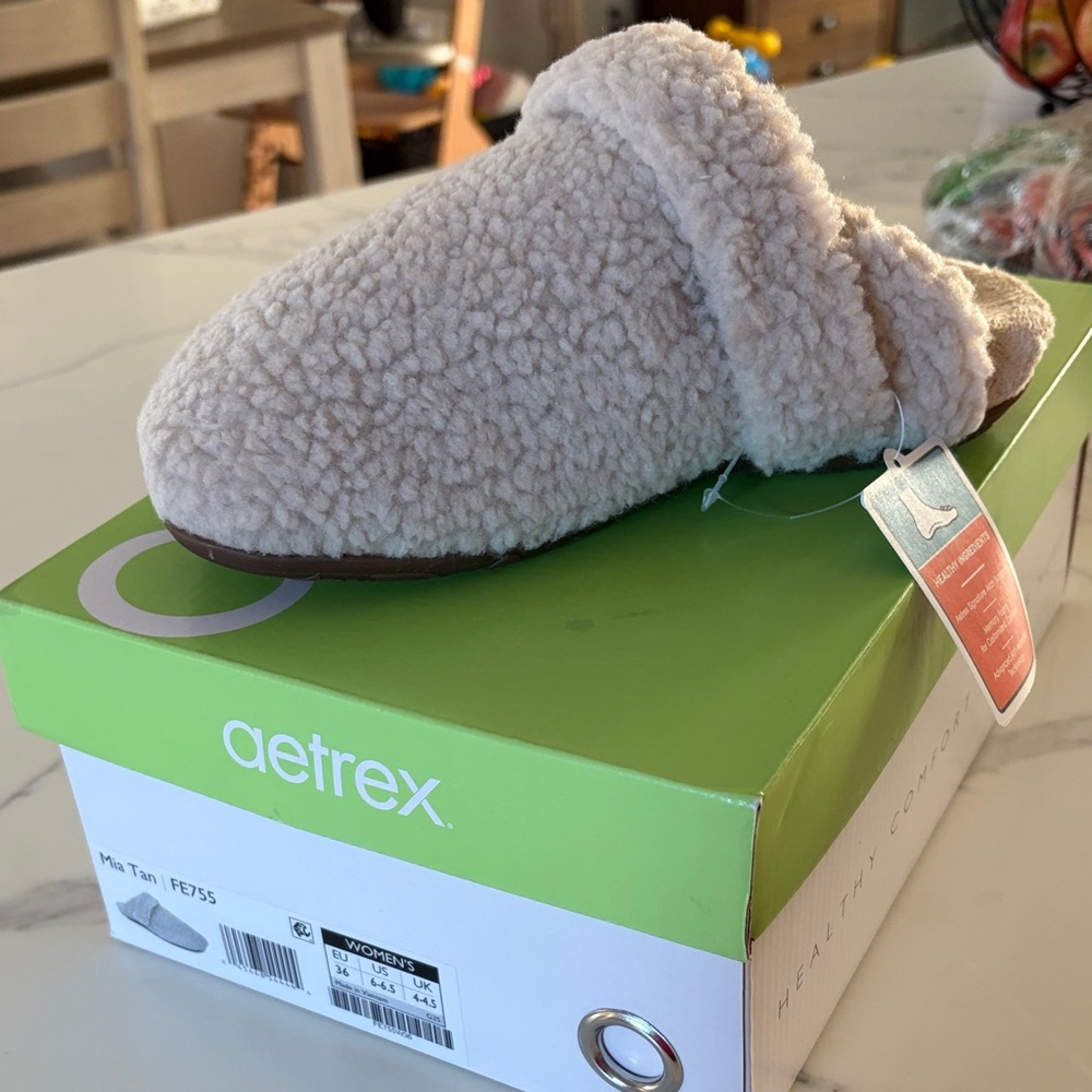 Aetrex mia Tan slide slippers